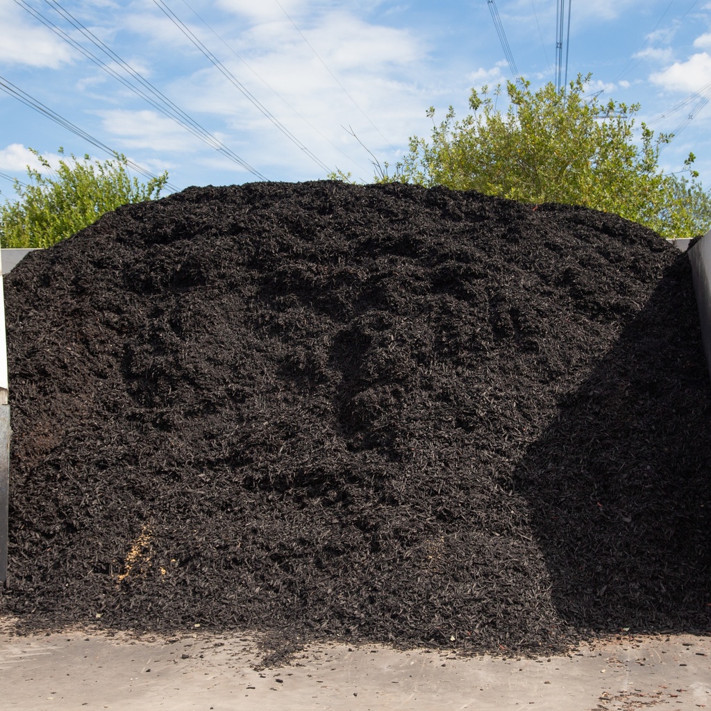 BLACK WOOD MULCH AT DAISY'S